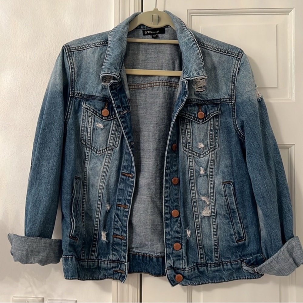 Oversized Distressed Jean Jacket Size XS